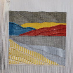 2018-Petit paysage abstrait 2019 Haute lice. 7 fils:cm. Coton, rayonne. 13x12cm 